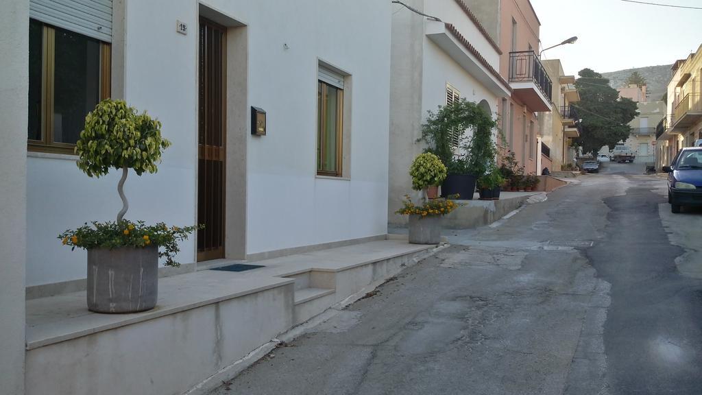 La Casa Dei Nonni Bed and Breakfast Custonaci Εξωτερικό φωτογραφία